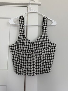 glam Black & White Houndstooth Cropped Tank